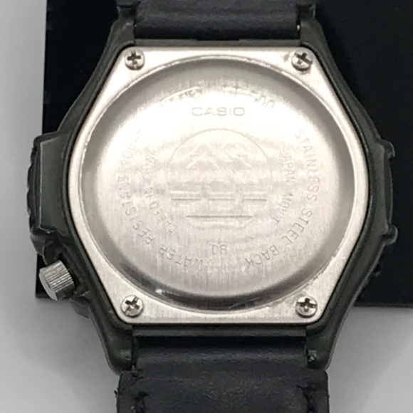 Outdoor Adventure Lot Casio Forester & Reks Sunglasses Wrap Around New Battery - Picture 10 of 12